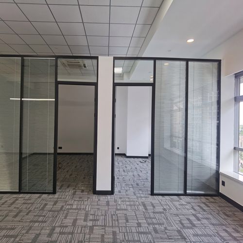 蘇州室內外裝飾 石膏板隔墻、輕鋼龍骨隔墻、吊頂礦棉板在辦公室、工廠、商場的裝修應用